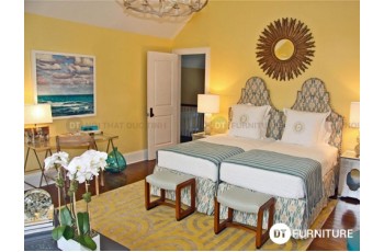Thiết kế không gian nội thất phòng ngủ ấm áp với sắc vàng rực rỡ