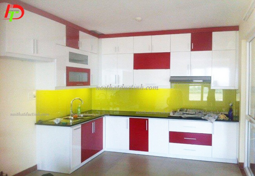 Tủ bếp hiện đại - gỗ công nghiệp TB07