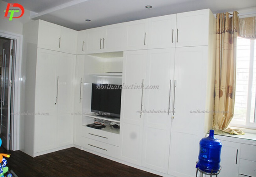 Tủ quần áo kết hợp kệ ti vi TA34