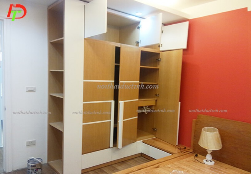 Tủ quần áo gỗ TA12