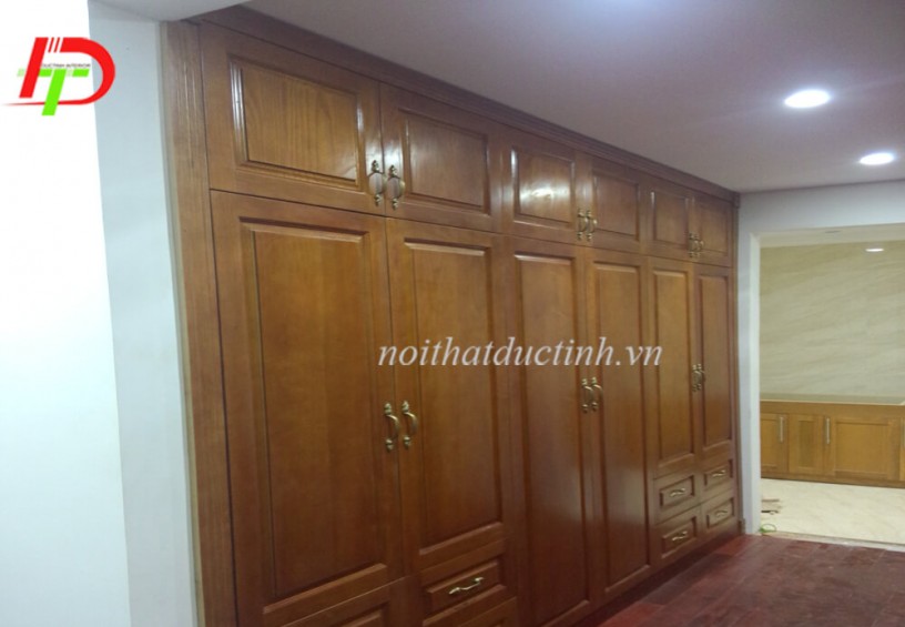 Mẫu tủ quần áo hiện đại TA05