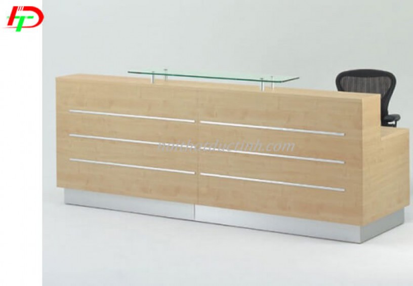 Quầy lễ tân QLT01
