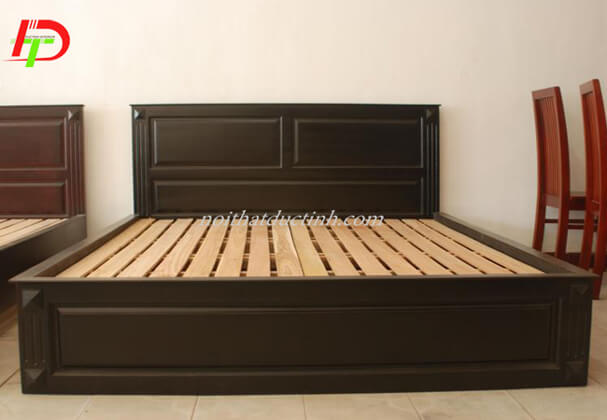Mẫu giường ngủ gỗ xoan đào GN36